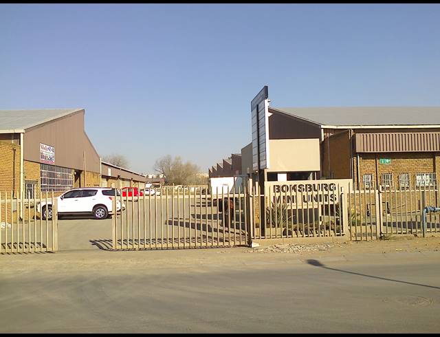 Industrial property to rent in ANDERBOLT